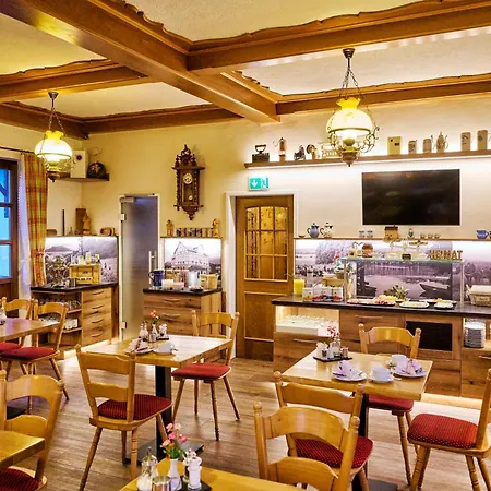Zur Grünen Kutte Hotel 3*